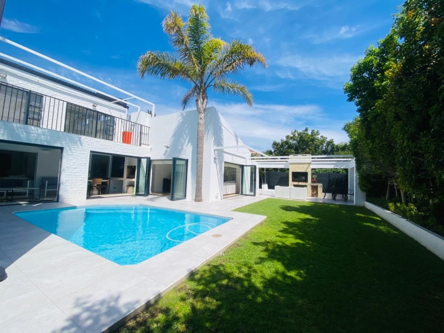5 Bedroom Property for Sale in Sunset Beach Western Cape